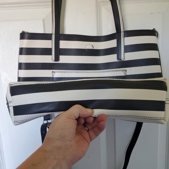 Black and White Striped Tote with Crossbody Strap - Picture 6 of 8